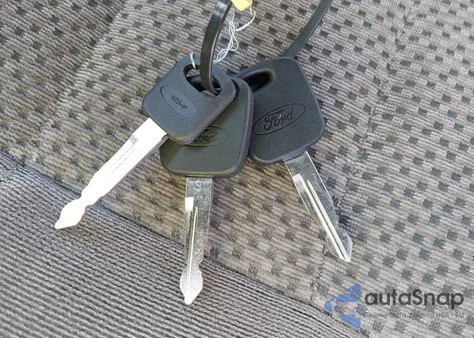 2002 Ford F-150 Xl/Xlt из США, поврежденный, VIN 1FTRF18W02NB10573